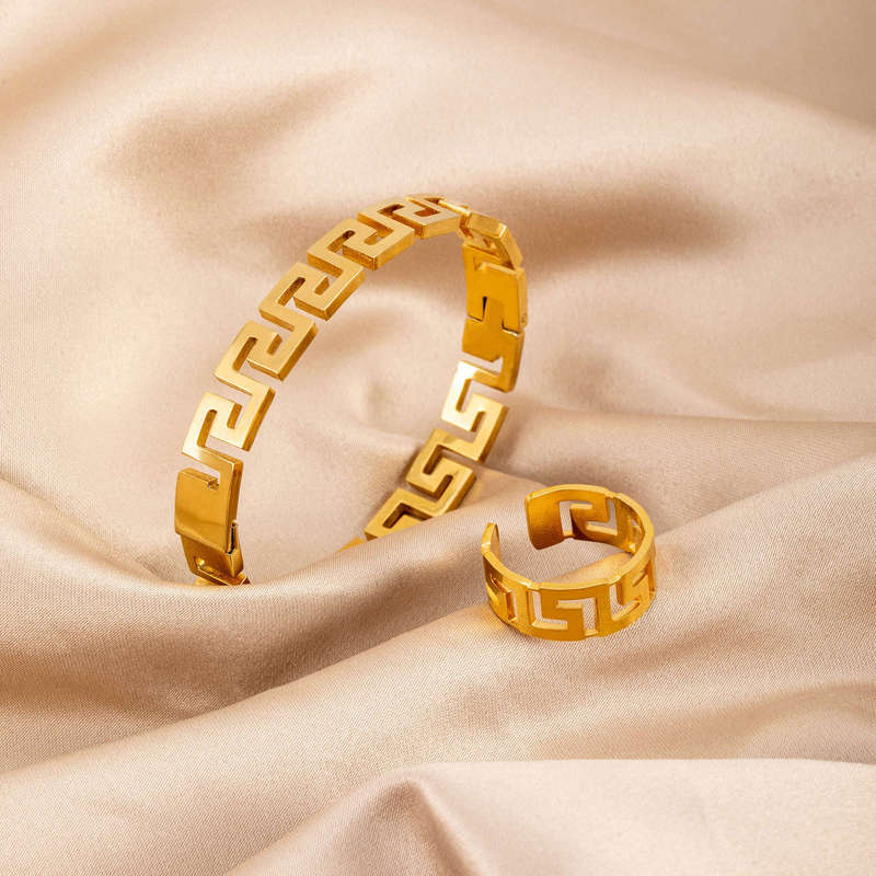 European and American Fashion Accessible Luxury Internet Celebrity Greek Pattern Cut Out Bracelet Ring Set Versatile Personalized Design Niche Elegant