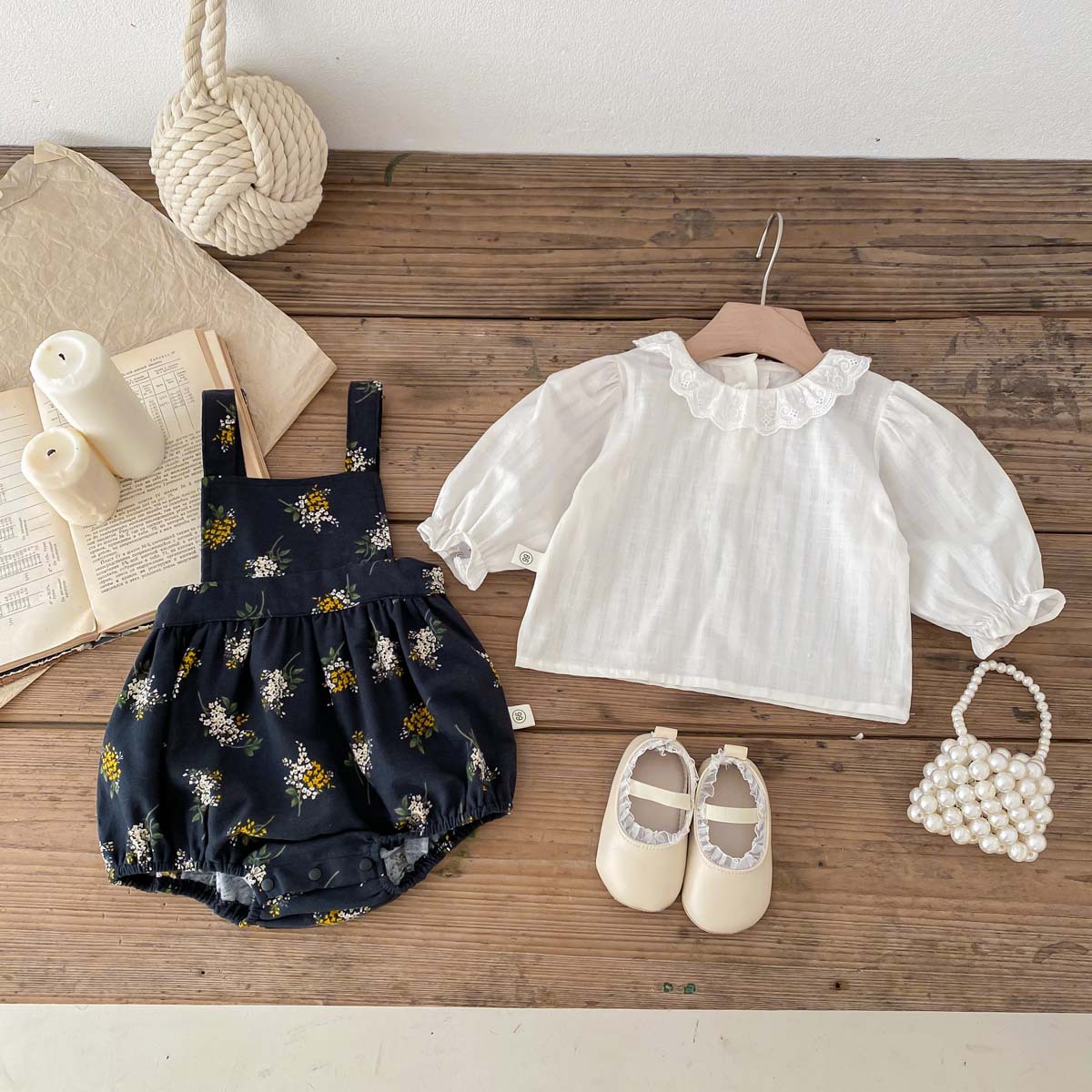 Bebé ropa de primavera pequeña Correa floral mono bebé niña de estilo coreano de manga larga de dos piezas vaina ropa de recién nacido