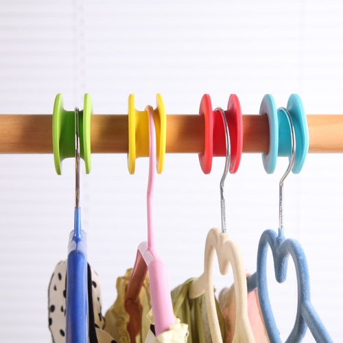 Anti-Blow-Down Hook Clothes Rack Anti-Slip Windproof Clip Wind Hook Creative Clothes Rack Round Pipe Fixed Clip Clothes Hanger