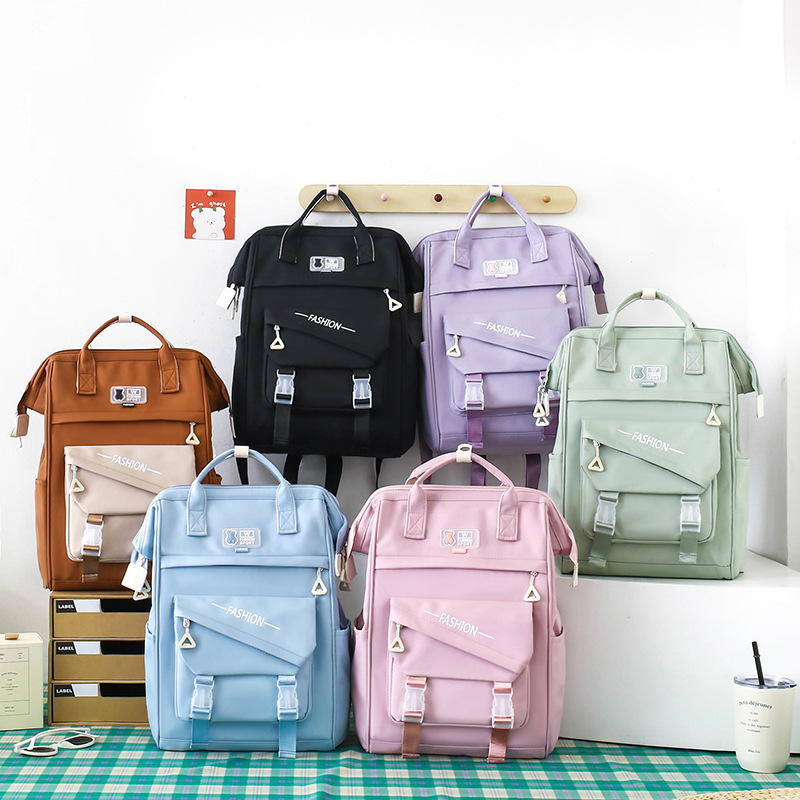 Handheld backpack for mother and baby