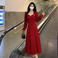 太ったmmの大きいサイズの婦人服のワンピースの女性の秋冬の新型の韓国版は復古の英倫風を修理して腰を収めてやせています。