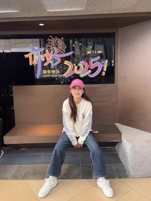 跨境MLB新款纽亦华男女款冰淇淋印花运动宽松圆领长袖T恤套头卫衣|undefined