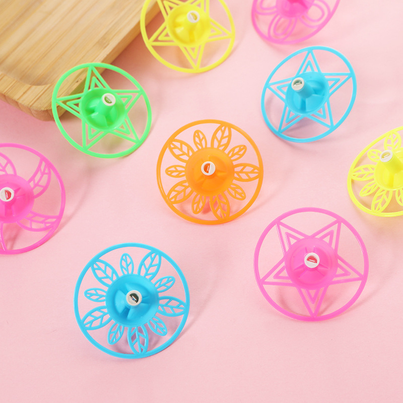 Regalo del regalo del jardín de infantes del juguete del girocompás del silbato de la mano-torneado de los niños para la venta caliente periférica de la escuela