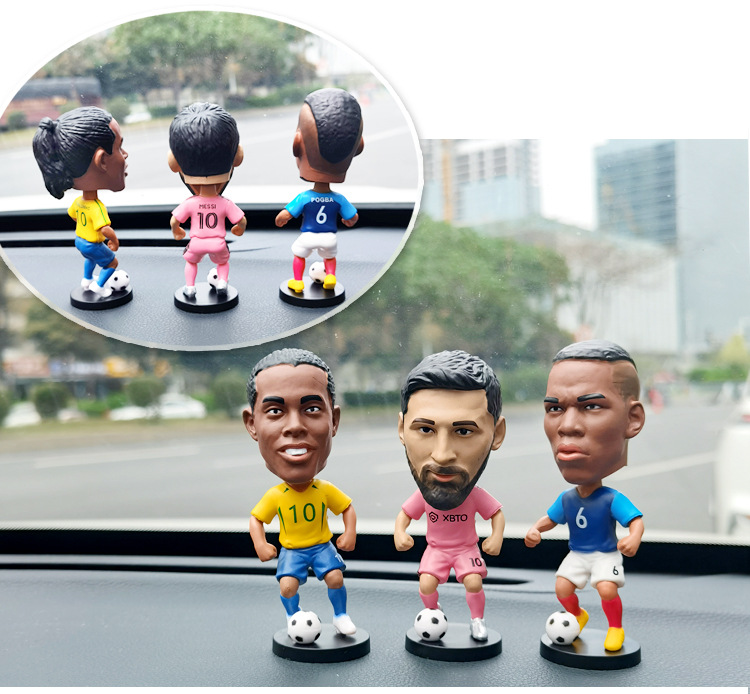 World Cup Football Star Figurines Car Ornaments Gifts for Boys Cristiano Ronaldo Haaland Spring-Loaded Bobblehead Dolls