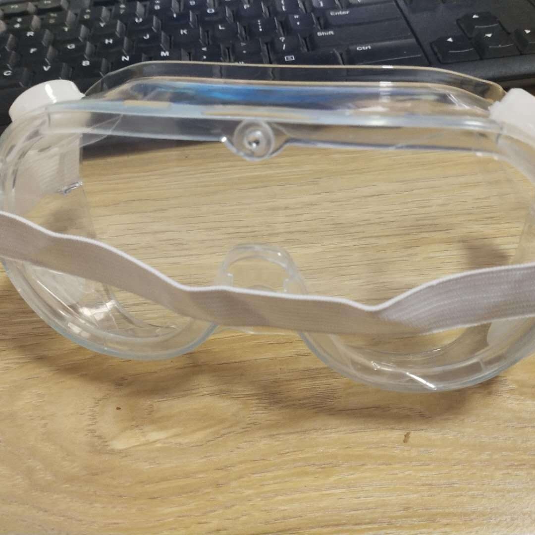 现货四珠防护镜 防飞沫防雾眼镜可配戴近视眼镜全封闭防护眼罩