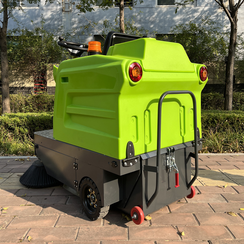 座驾式新能源扫地机 街道小区垃圾清扫机 电动扫地车