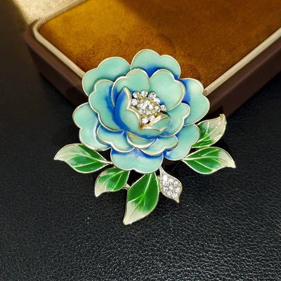 New Chinese-Style Classical Peony Flower Brooch, Exquisite and Elegant, High-End Floral Pin, Light Luxury Qipao Accessory (Yaxa sancaqları) - blue