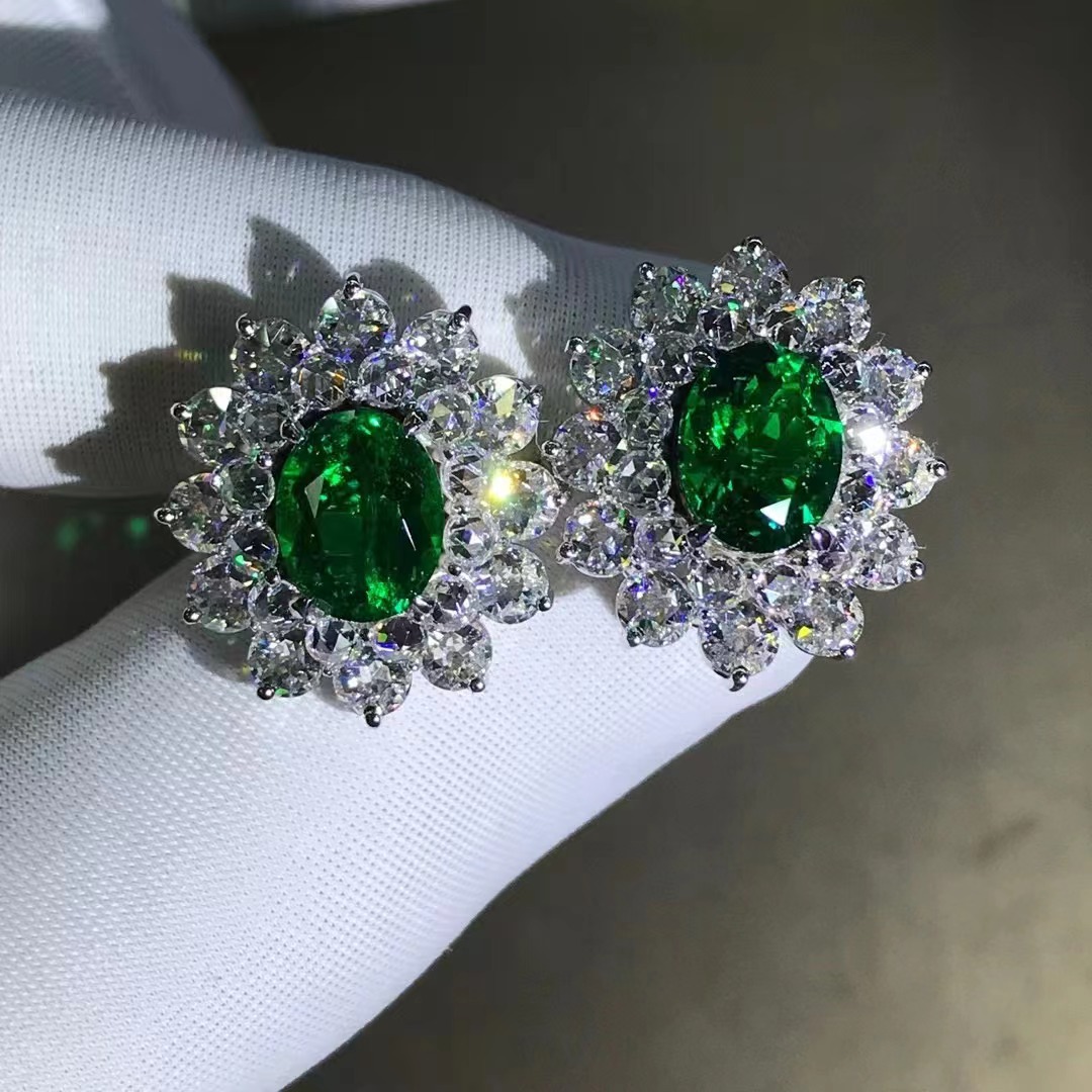 9K con aretes esmeralda colombianos 3.88 quilates aretes esmeralda con certificado internacional GRC