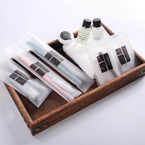 Hotel-specific toiletries set comb disposable toothbrush with toothpaste soft bristles B&B wholesale customization