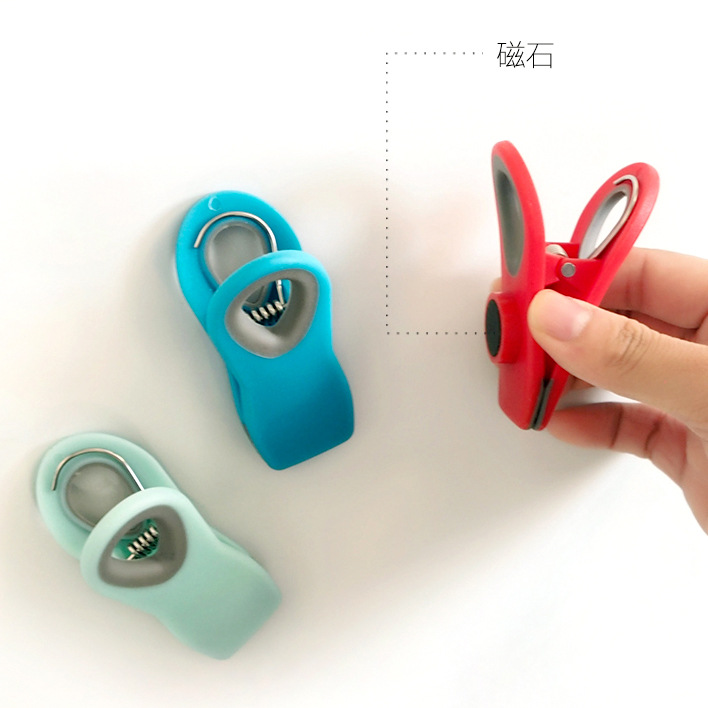 Magnetic sealing clip, plastic bag snack bag sealing clip, magnetic refrigerator magnet, food preservation and moisture-proof plastic clip