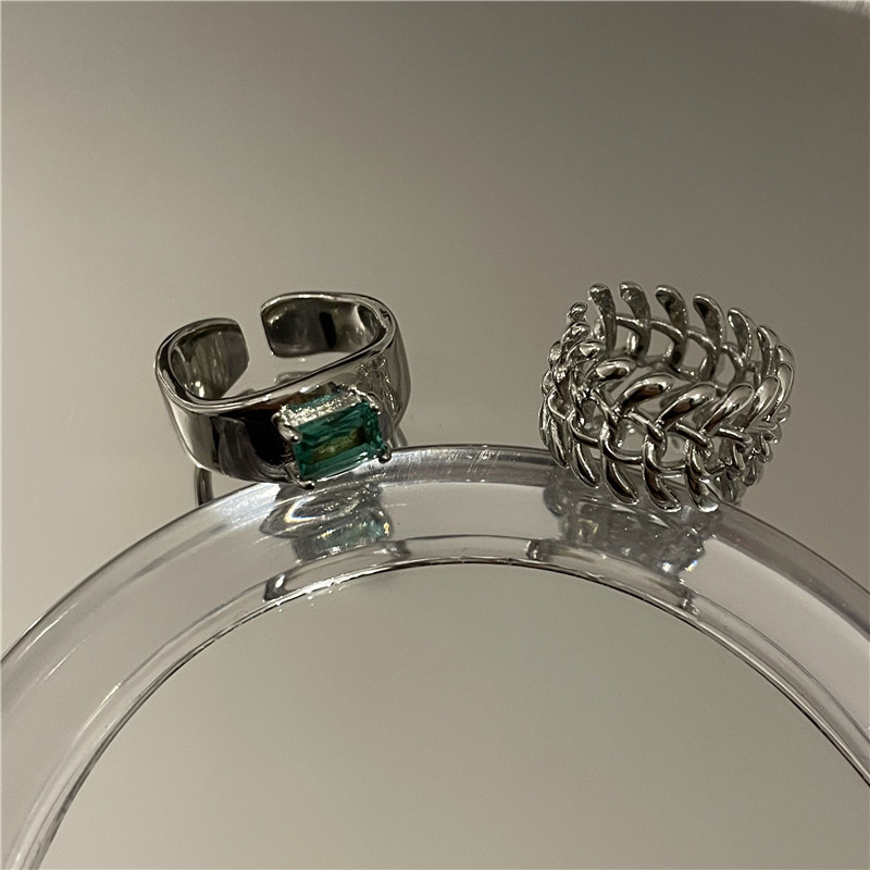 Nihaojewelry Mode Breiter Smaragd Eingelegter Offener Ring Großhandel Schmuck display picture 8