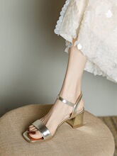 ��ɫ�߸�Ь2025���¿�ָ�һ�֎�¶ֺ��Ů�L��ȹ���ճ��⴩��ЬŮ