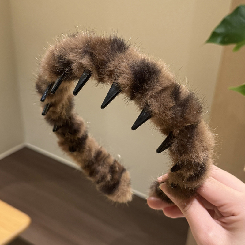 Alto grado de sensación de leopardo ondulado cabello de invierno de peluche lavado de cara prensado cabello de cabeza de cabeza de cabeza de artefacto alto cráneo craneal joyería de cabello