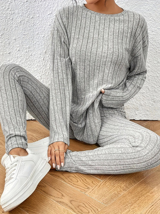 European and American Autumn/Winter Casual Turtleneck Knitted Long-Sleeved Suit for Women: Loose-Fit Sweater and Long Pants Two-Piece Set