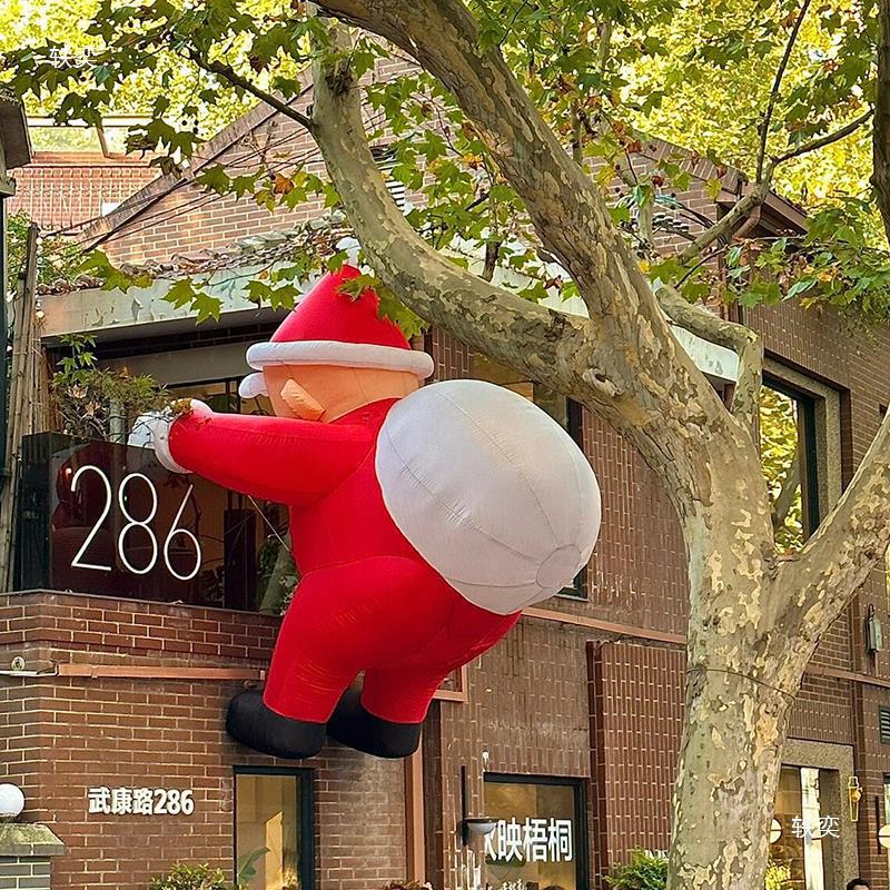 Navidad al aire libre escalada pared Santa Claus modelo de aire Navidad decoración escenas al aire libre bolsa blanca Santa Claus