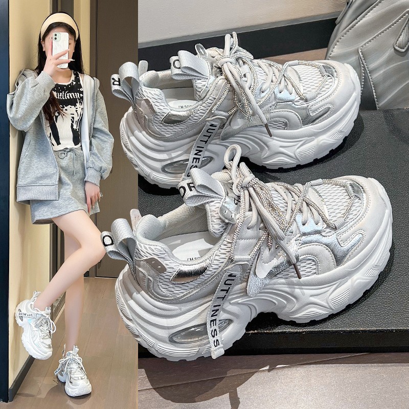 여성을위한 정품 가죽 메쉬 통기성 아빠 신발 2025 여름 새로운 다목적 플랫폼 두꺼운 밑창 캐주얼 작은 운동화