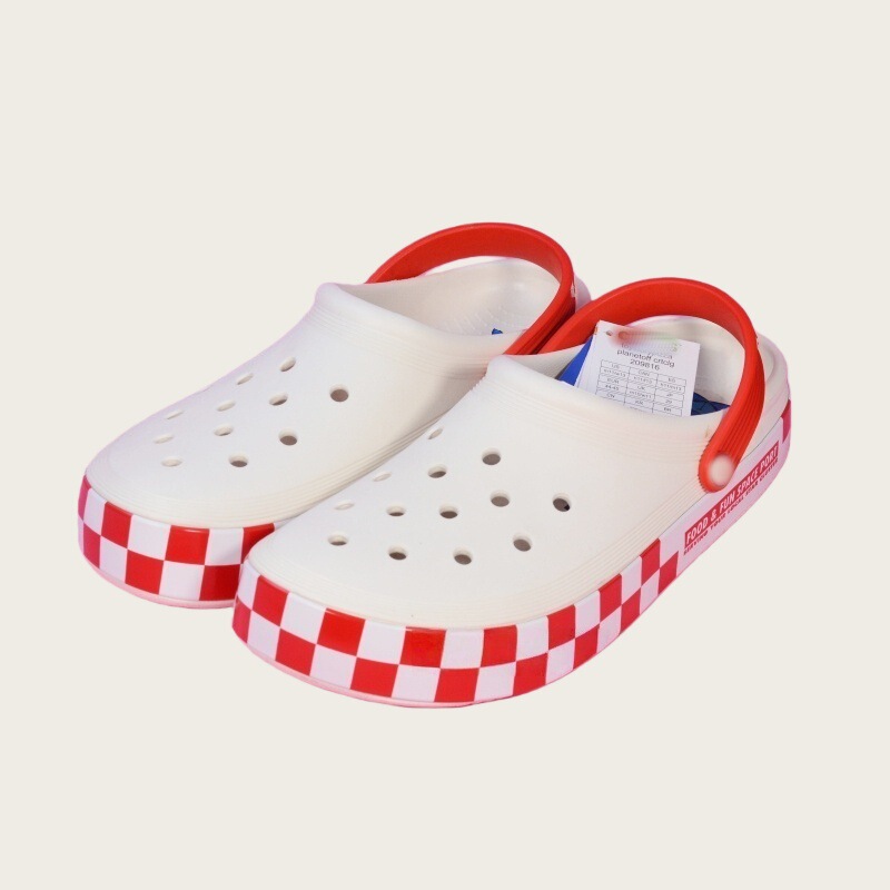Toy Story Collaboration Model Three-Eyed Alien Flat Clogs for Men and Women, Beach Shoes, Sandals, Slippers Wholesale