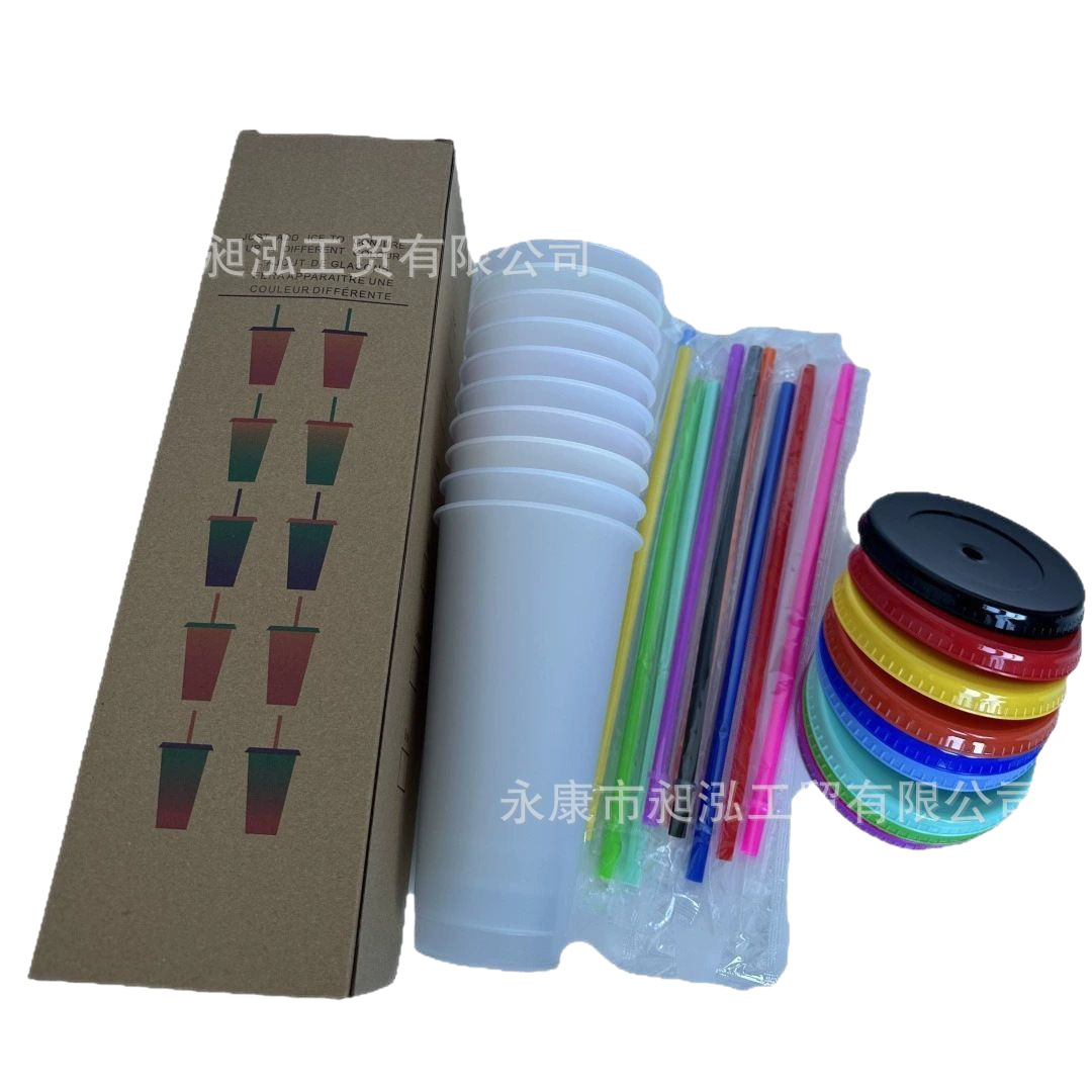 Taza de plástico de PP caliente transfronteriza 710ml Taza de pajita que cambia de color de agua fría sensible a la temperatura creativa Taza de bebida de té de frutas al por mayor