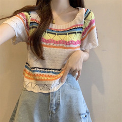 短いタイプの百円襟の甘い半袖tシャツの女性の夏の新型はやせて薄いニットの服がお腹を覆います。