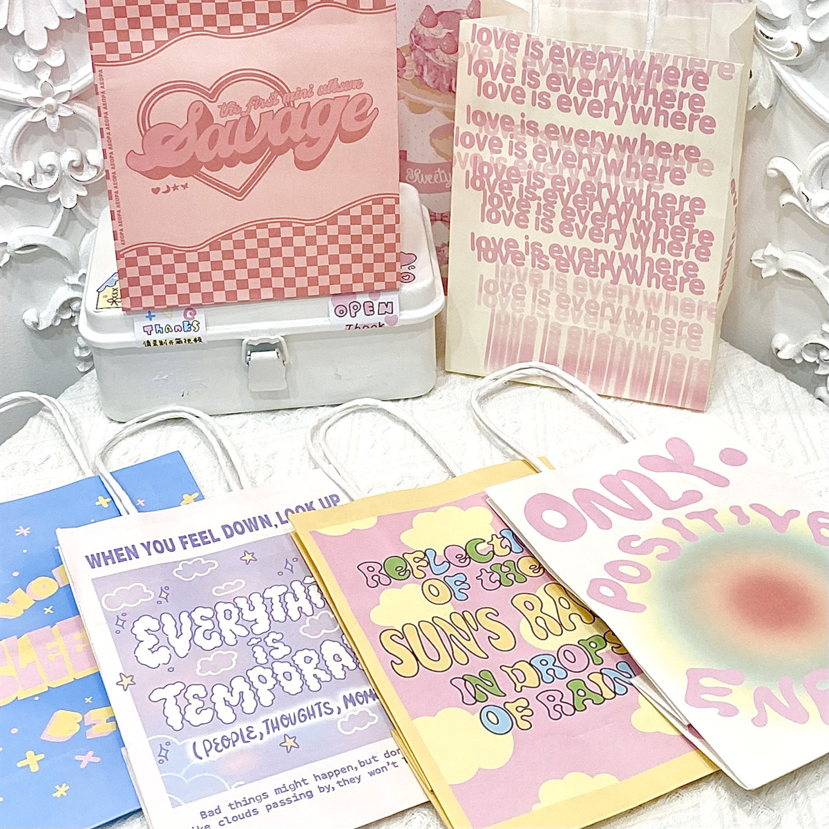 新款彩色塗鴉手提袋生日禮物禮品袋ins可愛少女桌面收納牛皮紙袋