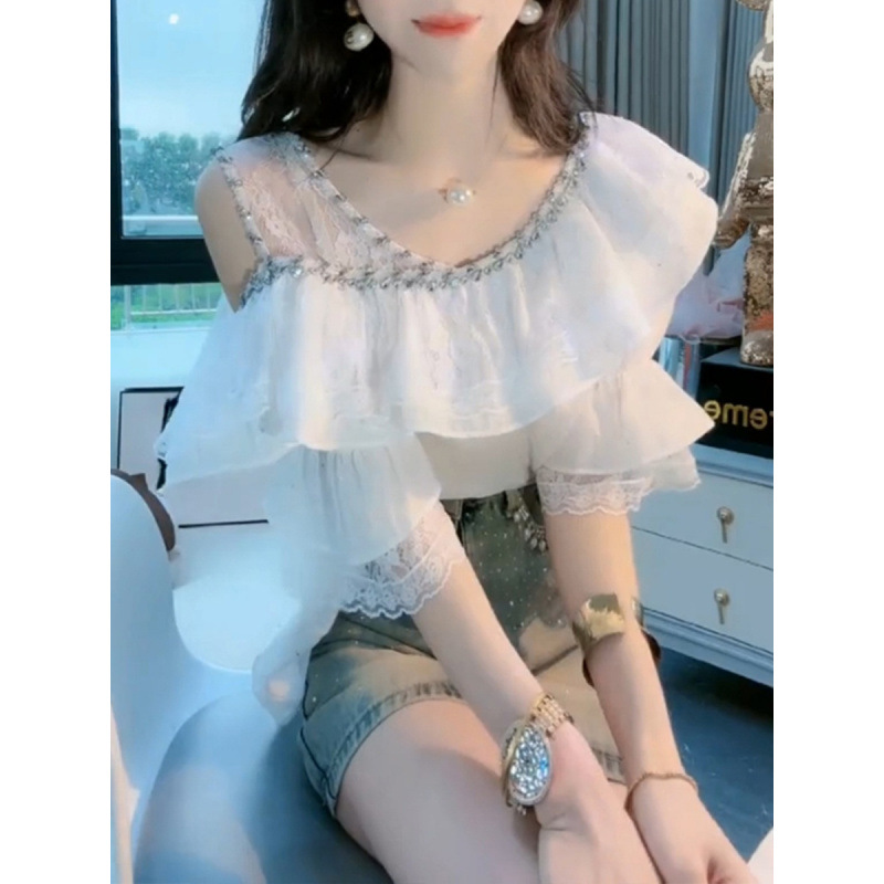 One-Line Oblique Collar Heavy-Duty Diamond-Encrusted Ruffle Shirt for Women in Summer, Unique and Chic Celebrity Niche Short-Sleeved Tops