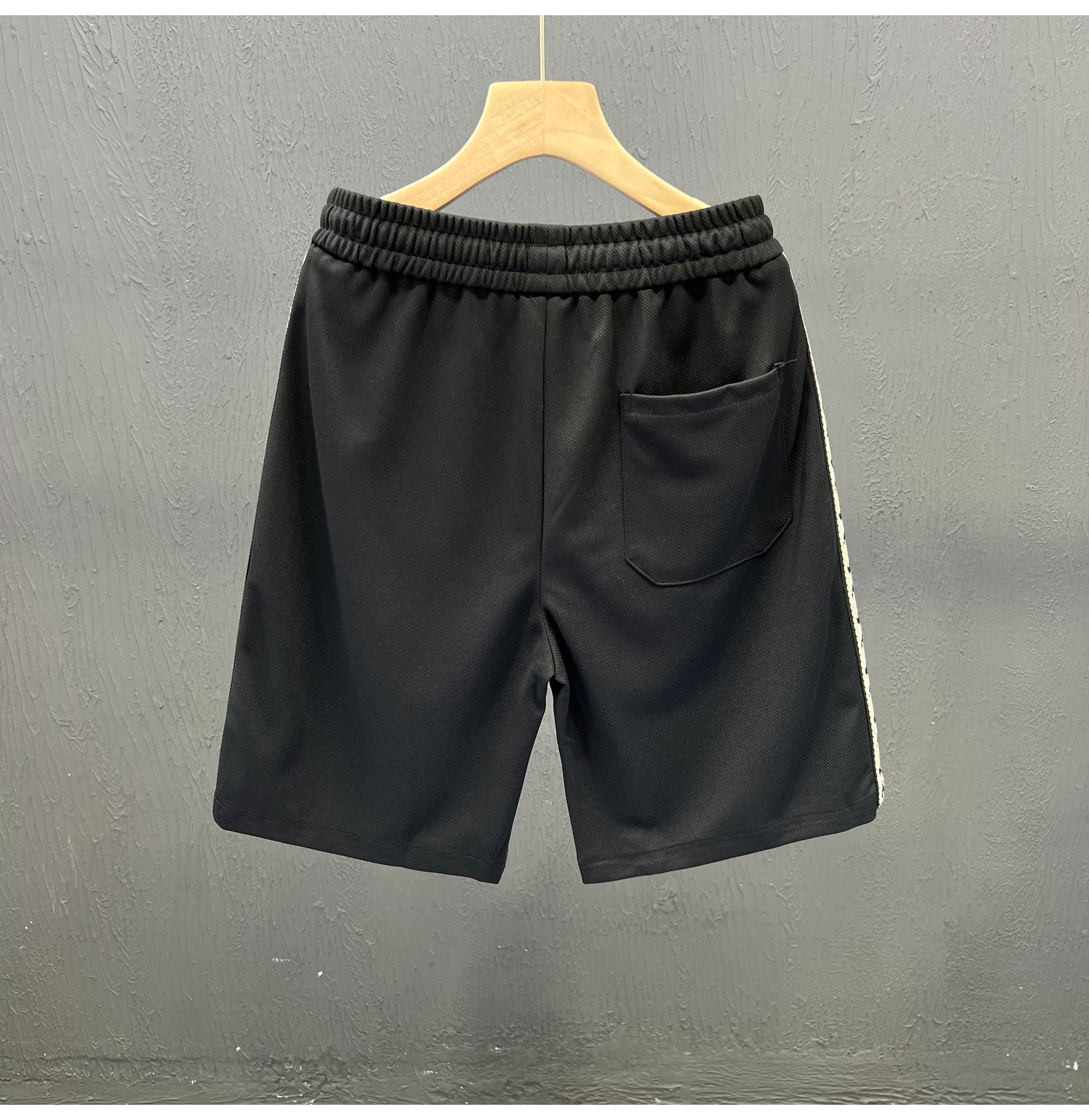 Pantaloncini sportivi estivi alla moda di Instagram, pantaloni Pent impiombati a linea aperta, pantaloncini larghi casual da uomo_voghion.com