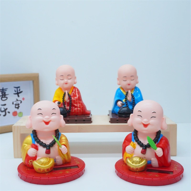 Fu Будда автомобиль на солнечной энергии автомобиля маленький монах кивнул в машину