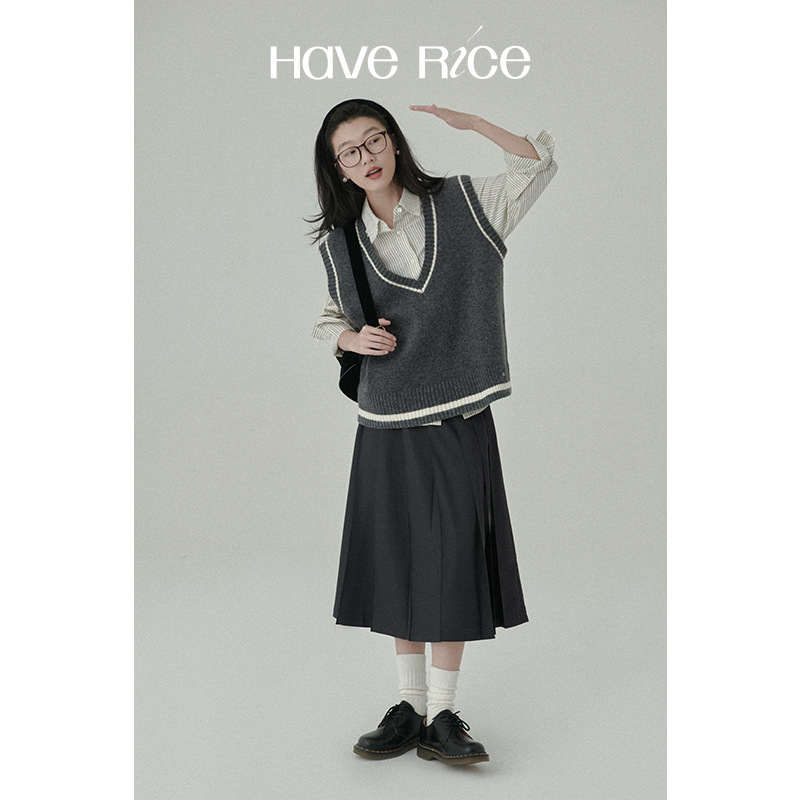 HAVERICE饭馆 衬衫CP！学院女孩 复古百搭V领撞边针织背心马甲女|undefined