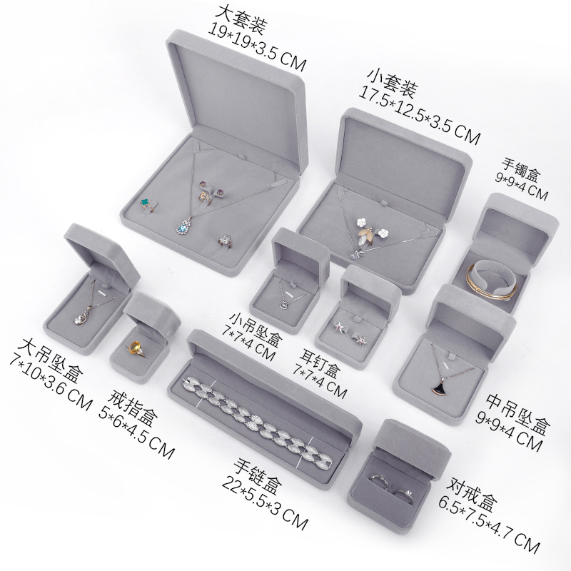 Fabricantes de terciopelo caja de joyería caja de anillo collar pendientes de esquina redondeada caja de embalaje de joyería pulseras caja de pulseras al por mayor