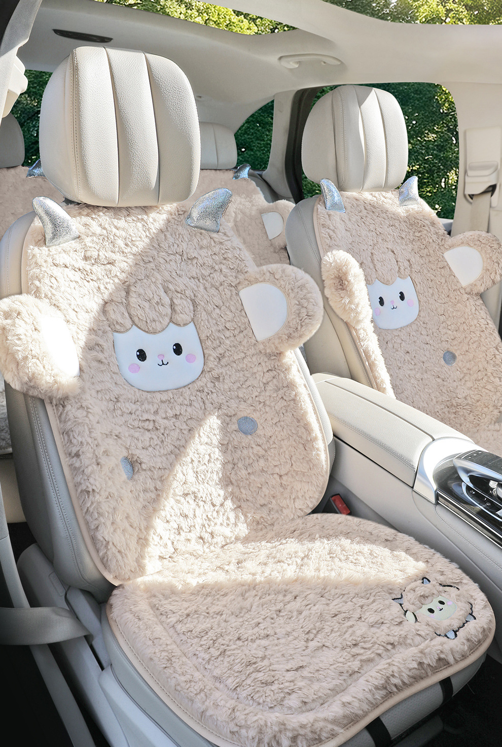 Lamb's Wool Car Seat Cushion Universal Embroidered Three-Piece Set Winter Warm Car Interior Supplies Lamb's Wool Seat Cushion Universal