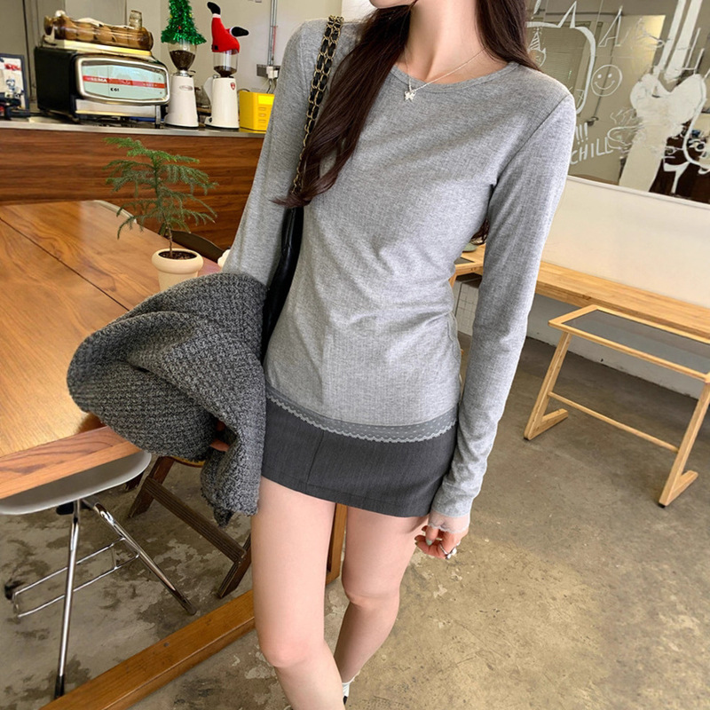 纯欲蕾丝拼接圆领长袖T恤女2025早秋新款修身显瘦打底衫内搭上衣|undefined