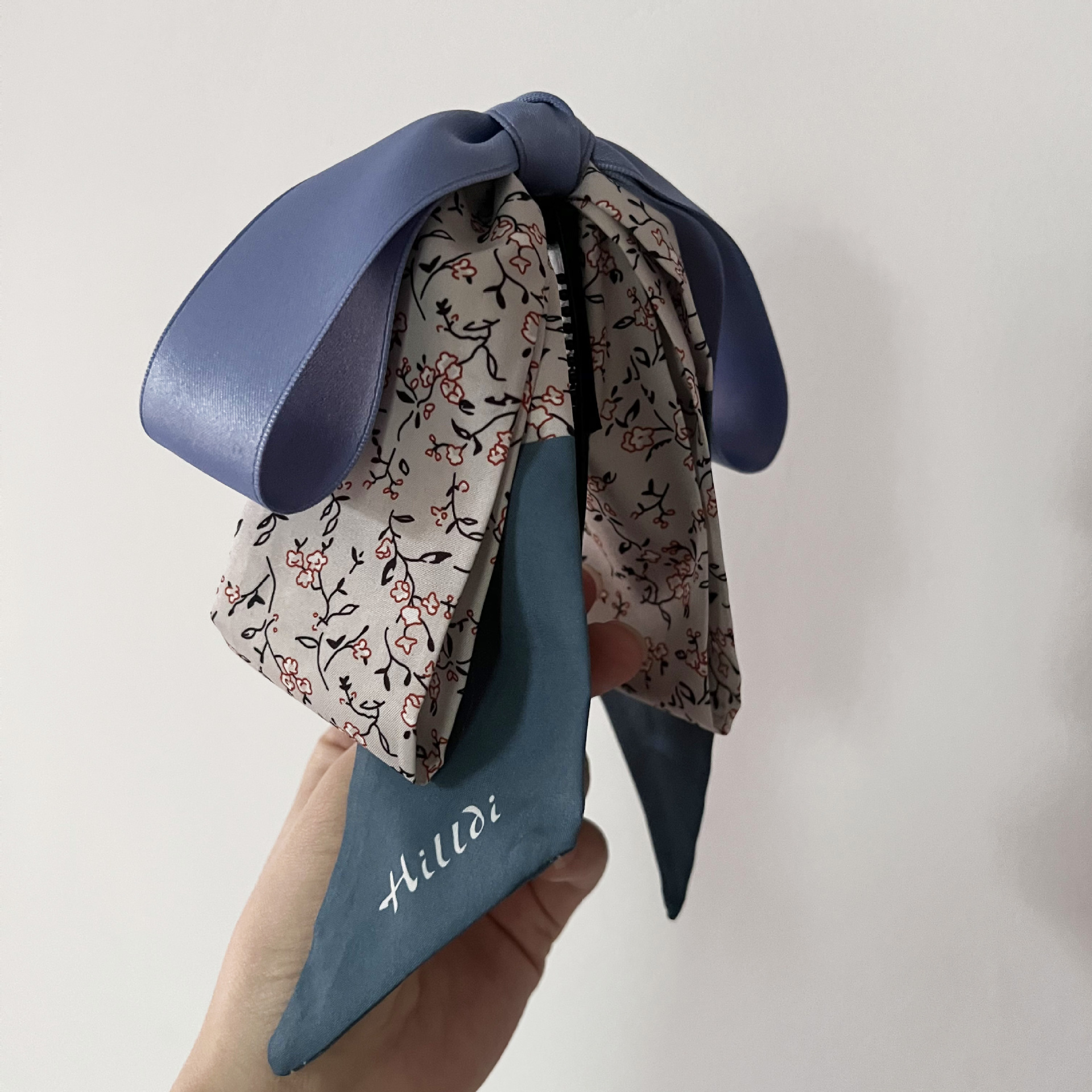 02bcc4a81fdf5d5f4c604b9a177235