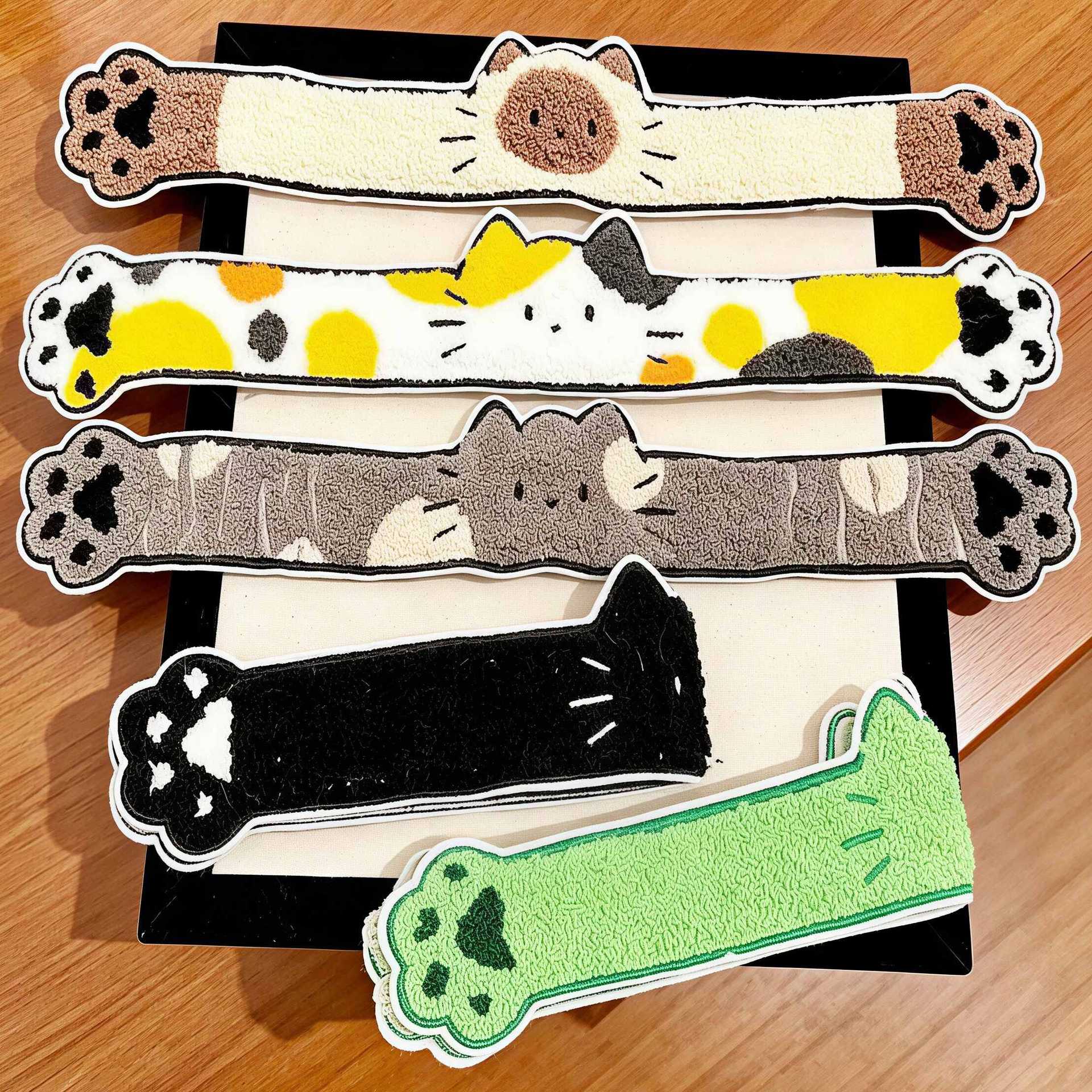 Cat-shaped hair fringe magic tape, long strip hair patch for tidying stray hair, suitable for face washing and makeup, dual-use as a hairband, soft and cute cartoon design
