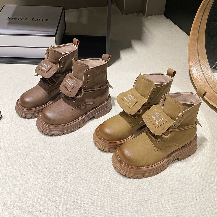 Martens, universal low boots platform English style, British style