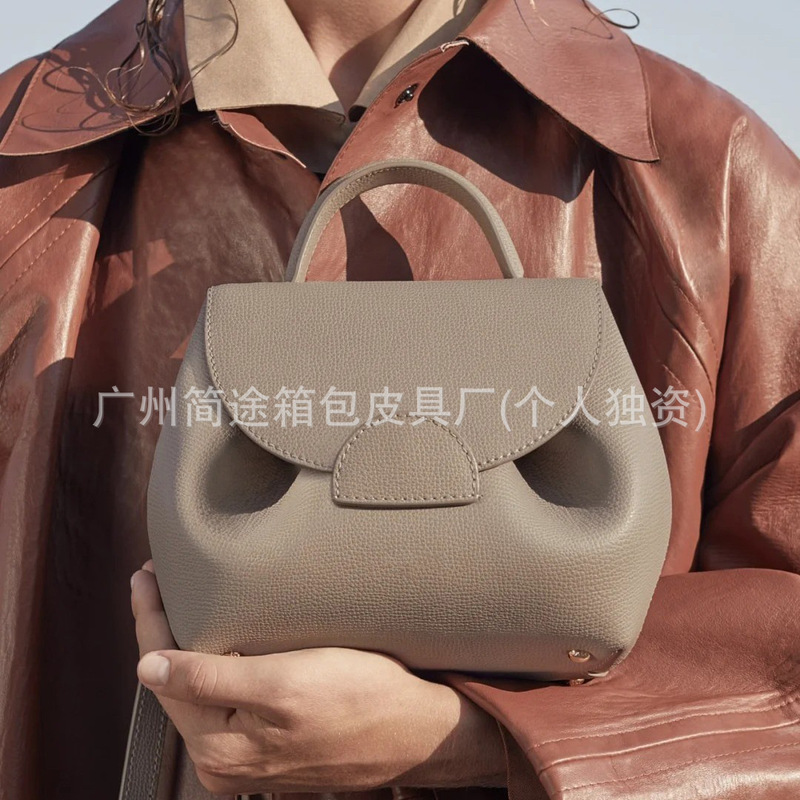 ポーレン ピギーバッグ ポーリン シングルショルダー クロスボディ 本革 レディースバッグ ニッチデザイン ライチ柄 ハンドバッグ スマイリーバッグ|undefined
