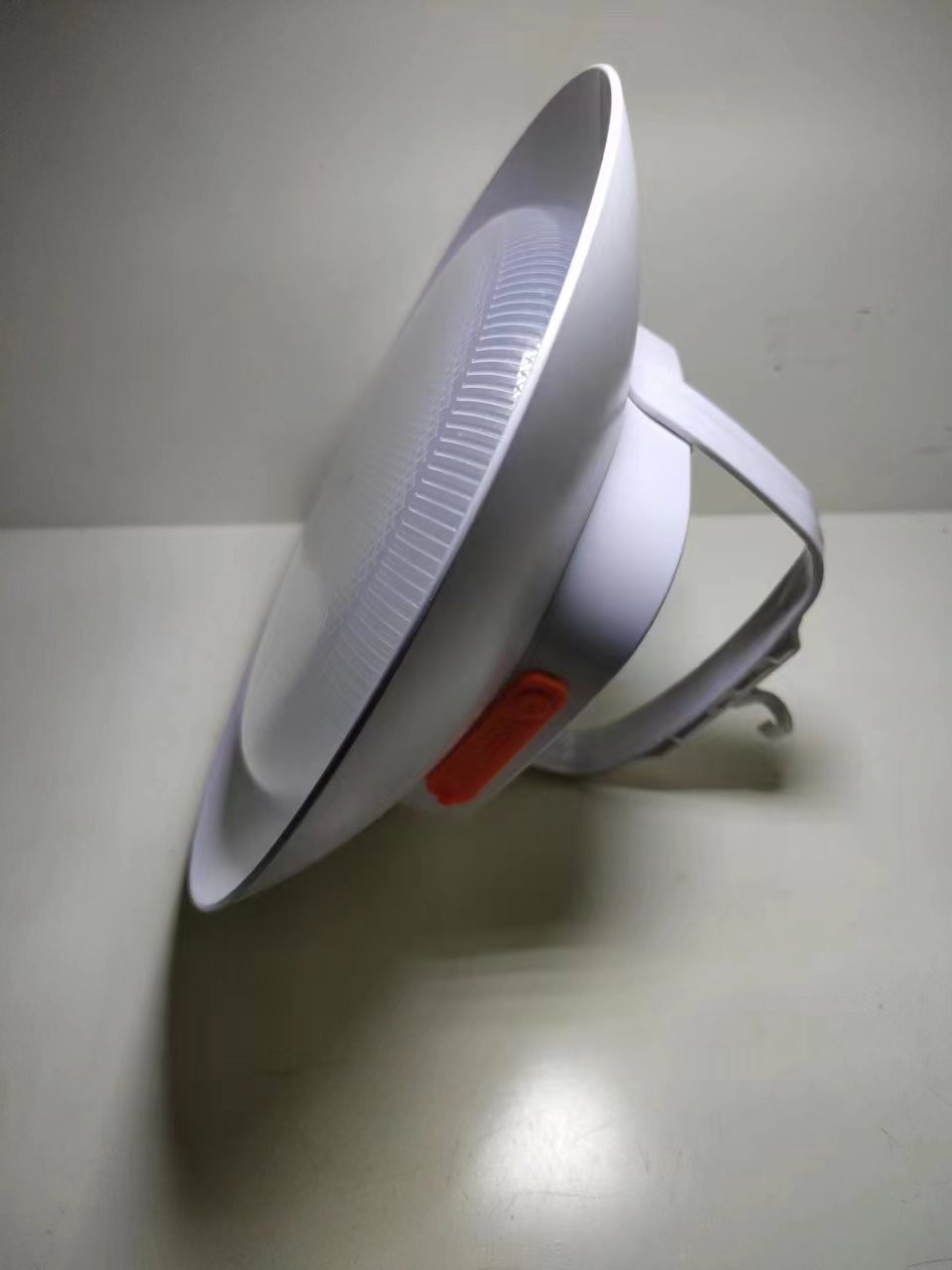跨境led飞碟充电灯户外摆摊夜市充电灯白光家用停电应急照明