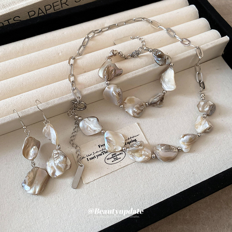 Cadena de concha de metal, costura, pendientes, pulsera, juego de collar, cadena de clavícula fresca pequeña, estilo de vacaciones, joyería de alta calidad