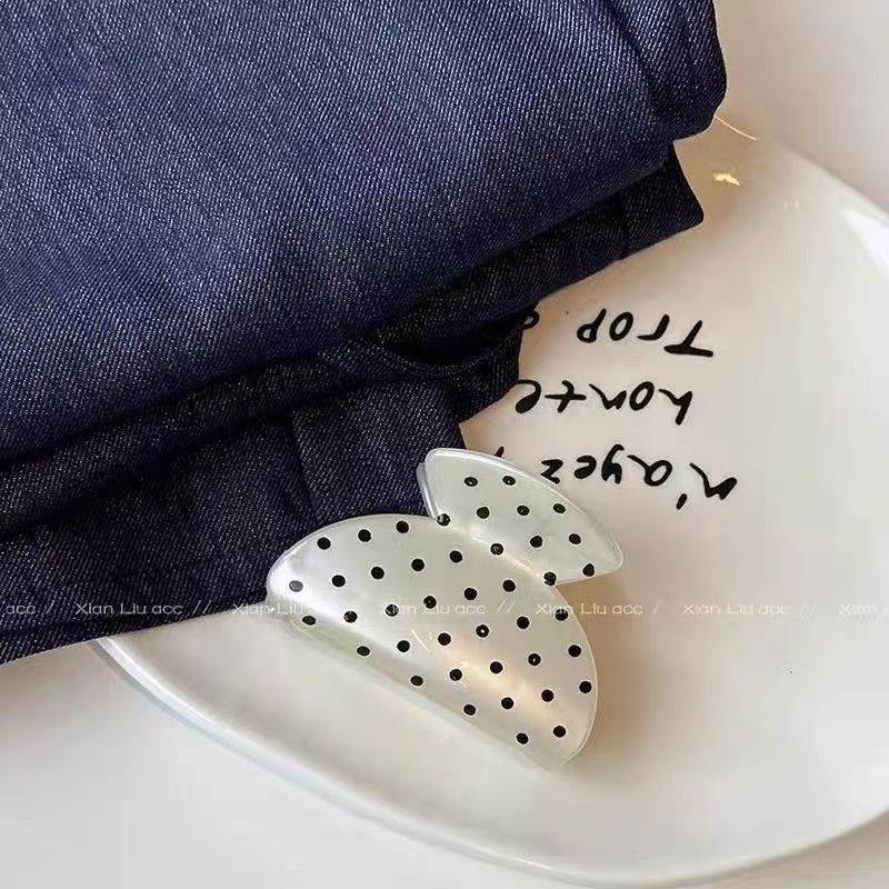 Small semicircle polka dot white [7cm]