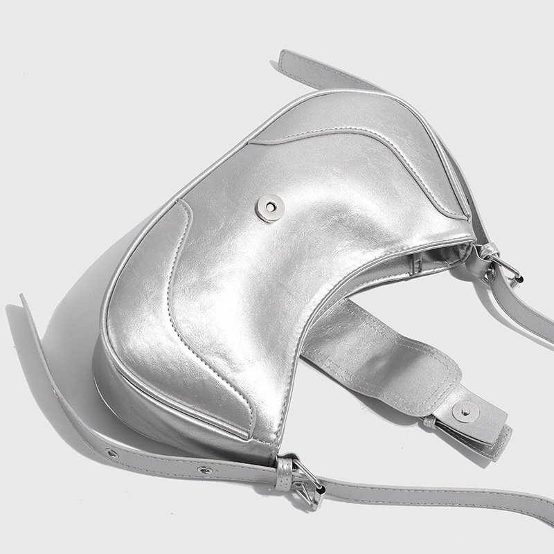 Borsa a tracolla da ascella elegante e versatile con texture Baguette, nuova di zecca, 2025 da donna_voghion.com