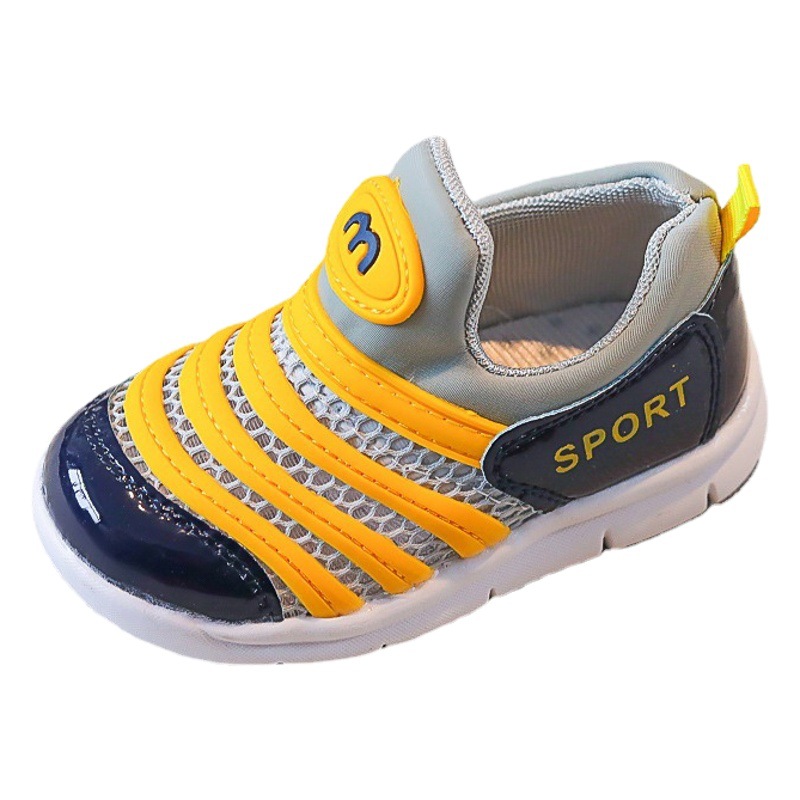 Una pieza de entrega 2025 verano bebé oruga zapatos para niños de 1 a 6 años transpirables de malla simple zapatos para niños pequeños comercio exterior