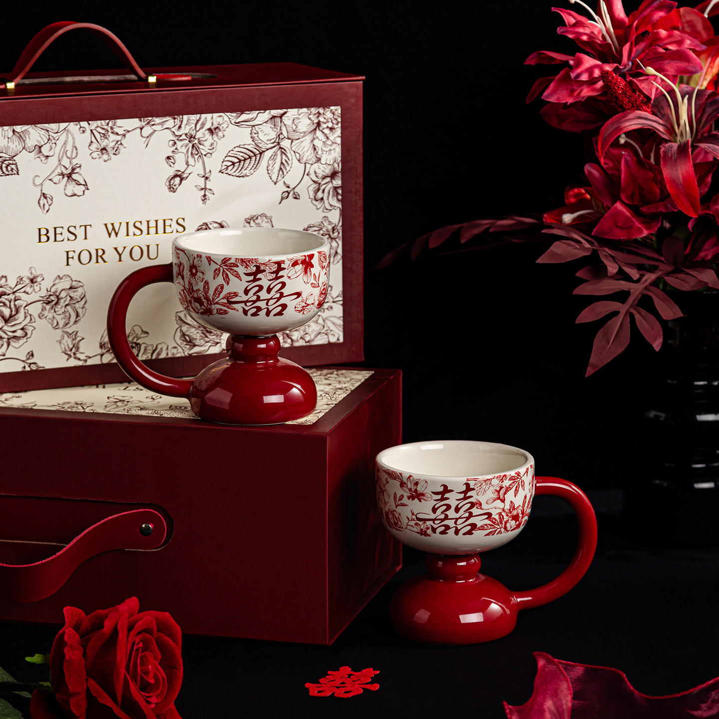 Tazas de café de alto nivel lujoso ligero de alto valor de diseño refinado de alto nivel nicho tazas de cerámica platos un par de regalos de boda