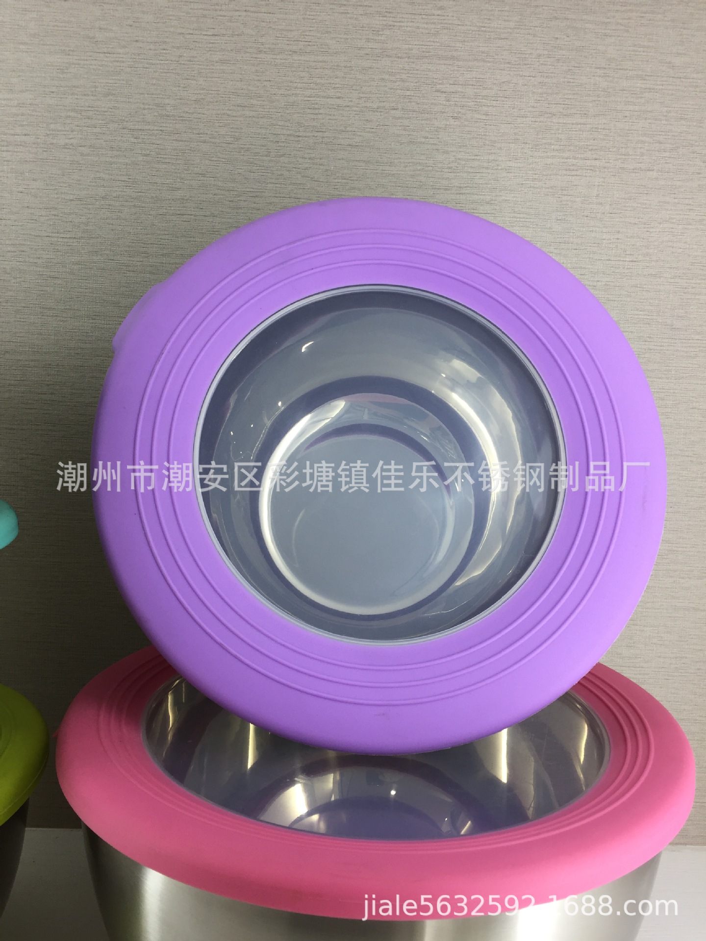 不锈钢沙拉碗带盖防滑硅胶底打蛋盆 防溅沙拉盆搅拌碗料理盆