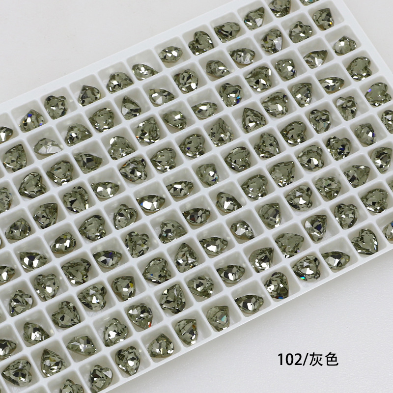 Dongzhou Crystal 6.5MM diamante de vidrio de fondo puntiagudo en forma de corazón de melocotón diamante de forma especial con fondo chapado en plata real