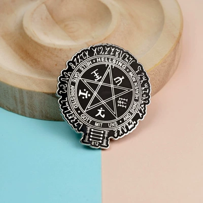 Yaxa sancaqları Enamel Brooch Metal