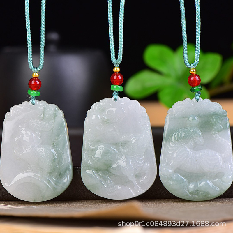 Xinjiang Hetian Tianshan green twelve zodiac year rat Ox Tiger Rabbit Dragon Snake Horse Sheep Monkey chicken dog pig pendant jade pendant
