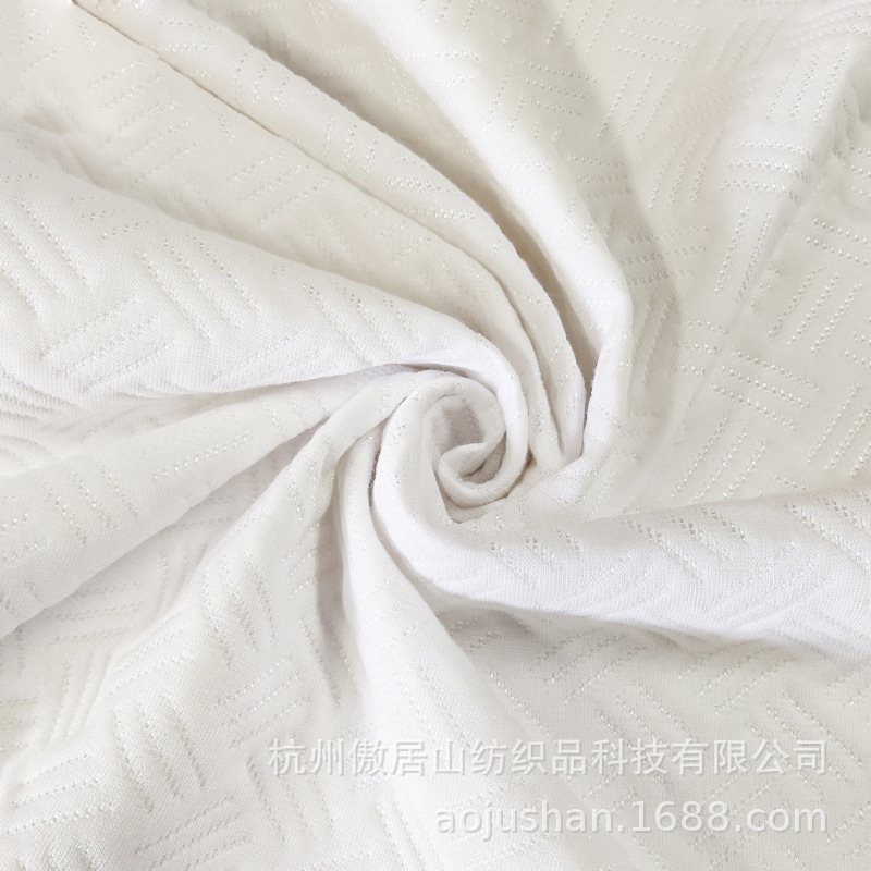 本白三线提花全涤涤丝空气层防水复合面料隔尿床垫保护套面料