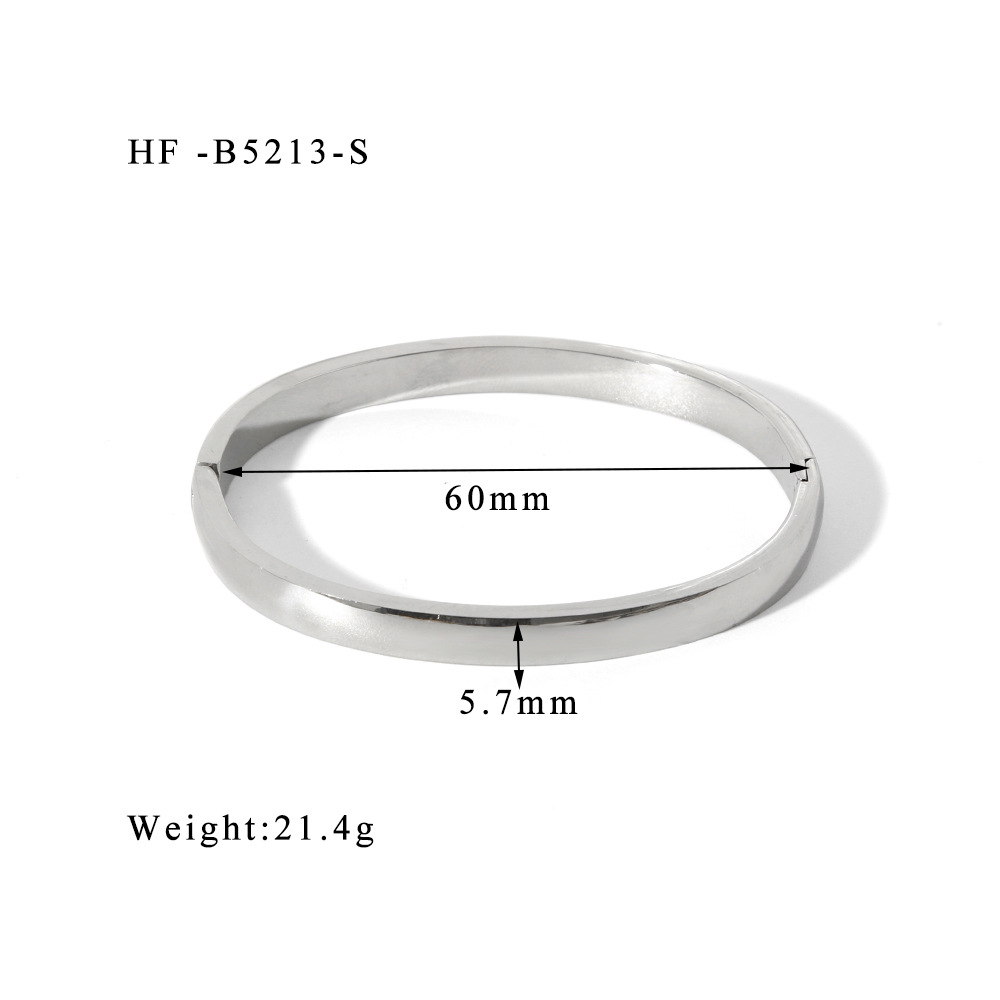 304 Stainless Steel 18K Gold Plated Basic Modern Style Classic Style Plating Round Solid Color Bangle display picture 11