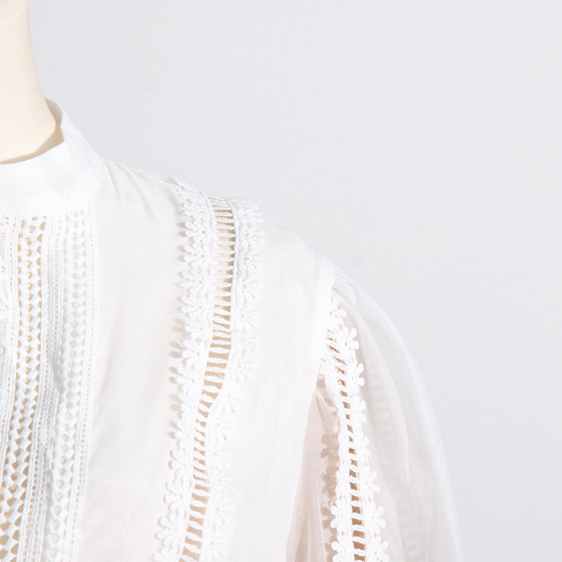 Completo due pezzi donna con top in pizzo e gonna a vita alta_voghion.com
