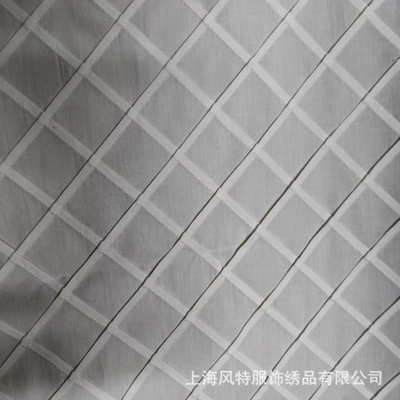 车塔克条加工 服装特种绣缝制 打条加工 裁片坯布打褶