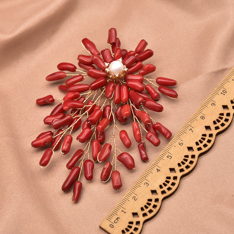 Broche vintage de perlas naturales de agua dulce con diseño de girasol, flor de bambú marino, estilo Chanel, hecho a mano, para Navidad.